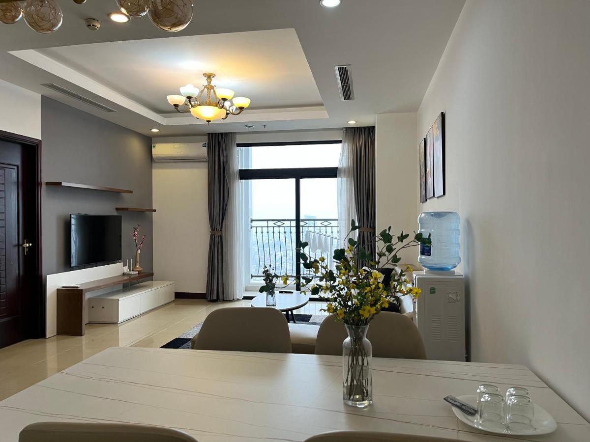 Vinhomes Royal Luxury 2 Br Appartement *