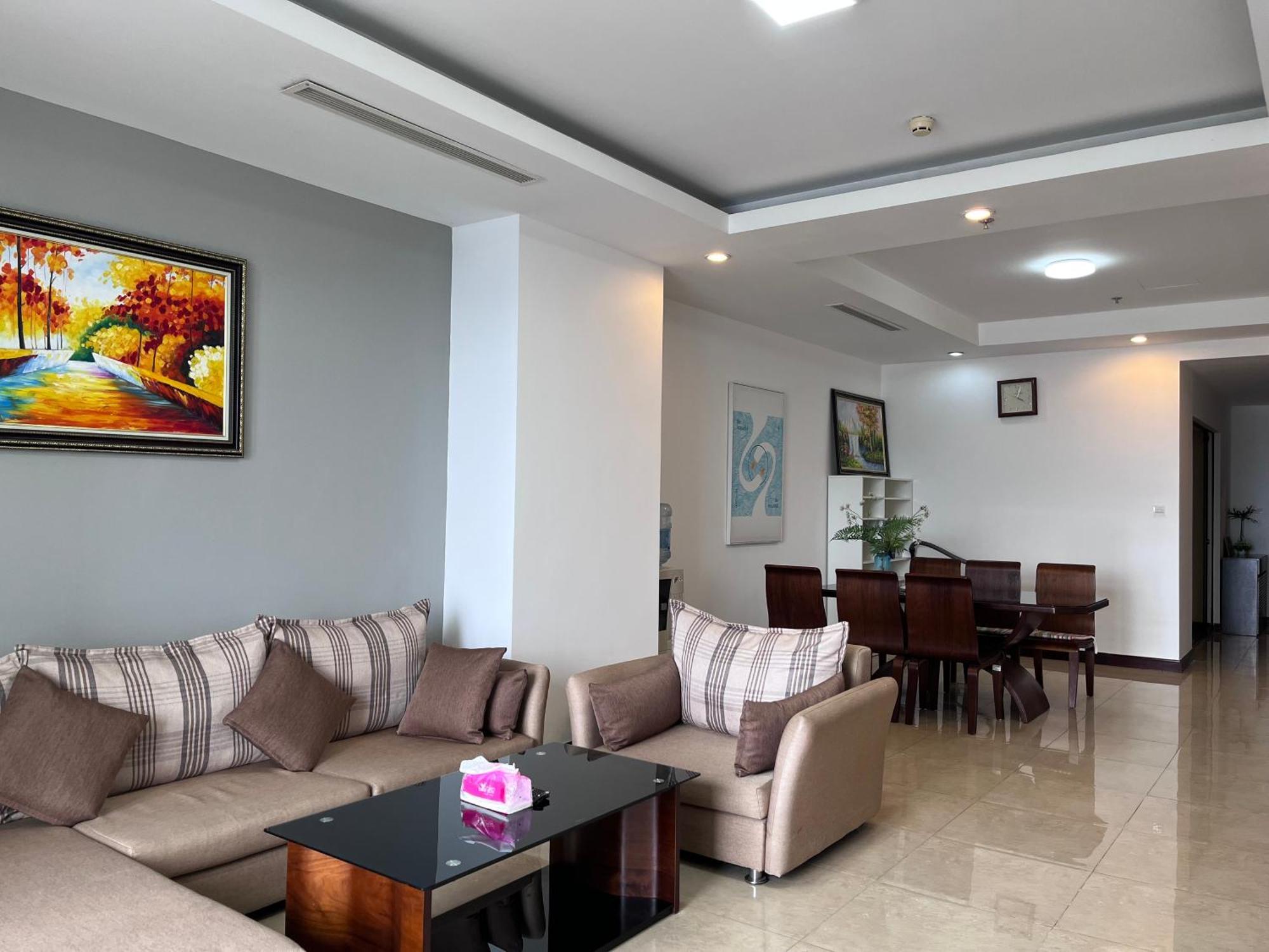 Appartement Vinhomes Royal Luxury 2 Br