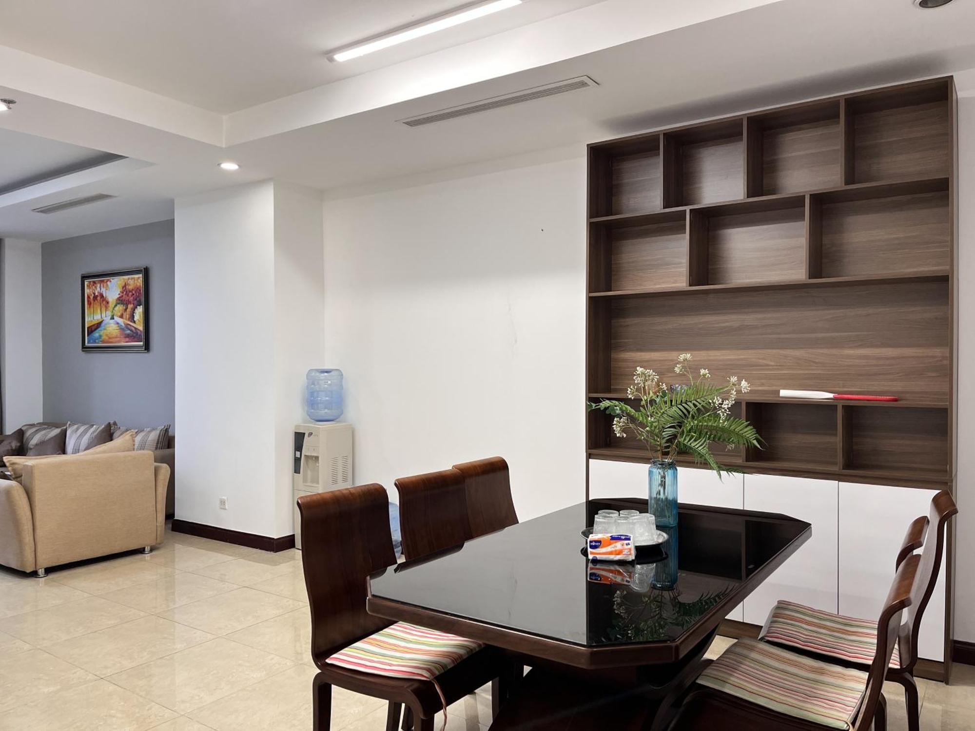 Vinhomes Royal Luxury 2 Br * Hanoï